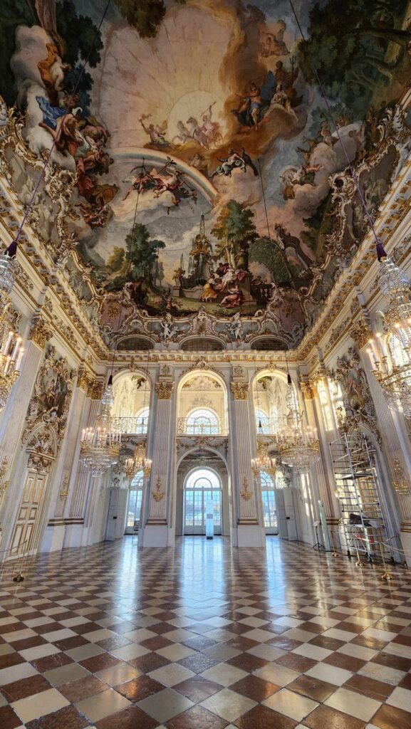 WhatsApp Image 2025-09-22 at 15.30.49 (2)