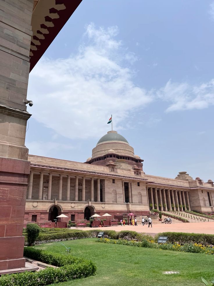 WhatsApp Image 2025-09-27 at 12.38.51 (1)